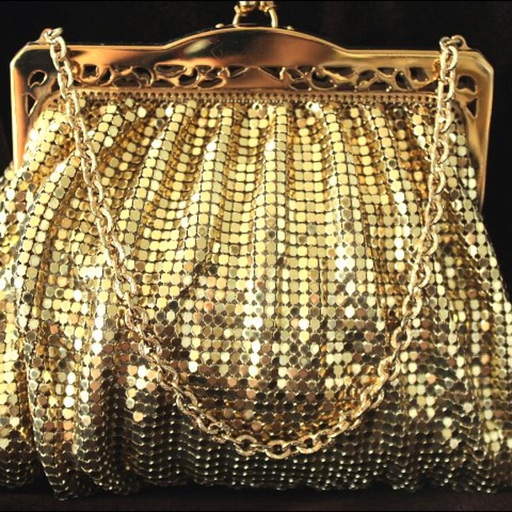 Whiting & Davis Cut Out Frame W/Pocket Mir…